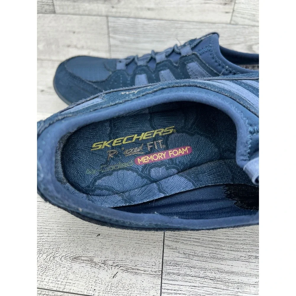 Skechers Relaxed Fit‎ Navy Blue Slip On Sneakers 23020 Womens Size 9 Memory Foam